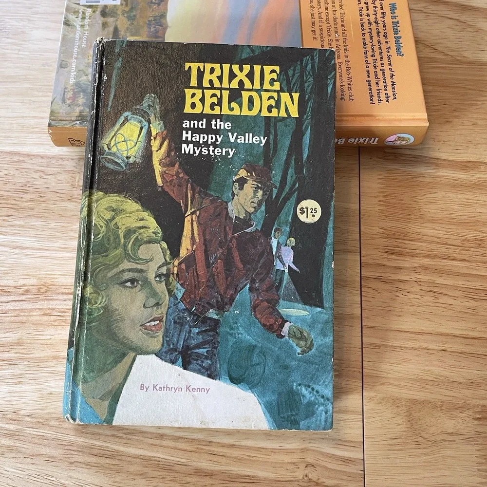 Trixie Belden And the Happy Valley Mystery 9 by‎ Kathryn Kenny 1971 HC